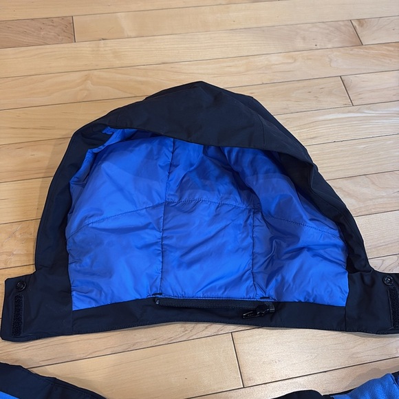 The North Face Ski Jacket - Picture 12 of 13